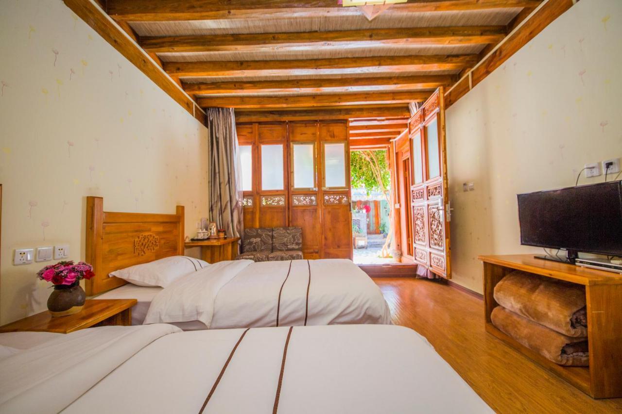 Lijiang Rongyi Homestay Extérieur photo